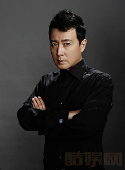 于洋个人资料介绍,才华横溢的年轻艺术家，揭秘其成长之路